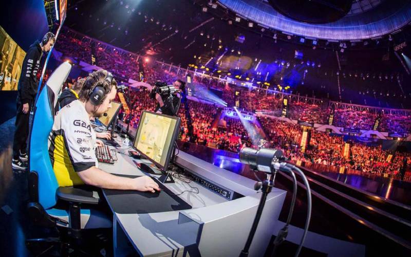 Sự khác biệt giữa Esports và game online thông thường